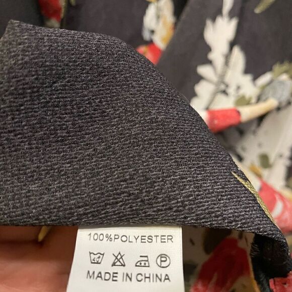 Women Floral Printed Wrap Maxi Dress - Picture 10 of 17